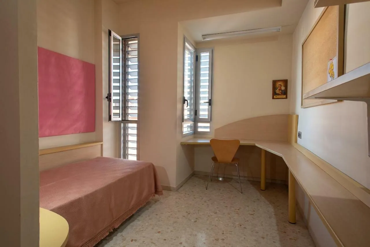 Residencia Sagrado Corazon Hotel Siviglia 0*,